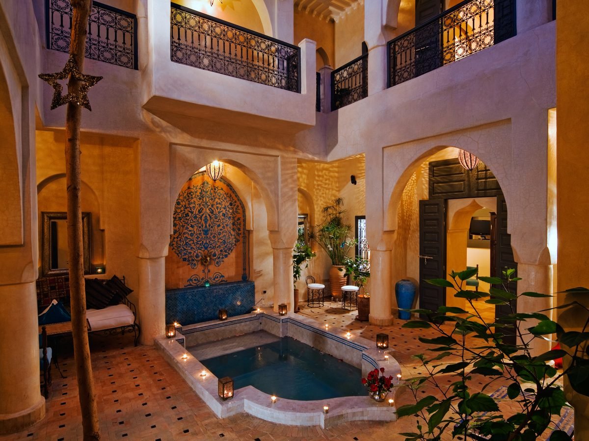 Riad — Riad restauré à deux pas de la Médersa Ben Youssef, Médina